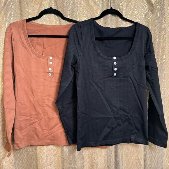 OQQ Black Brown Seamless Stretch Ribbed Button Long Sleeve Top Large NEW - Picture 1 of 6